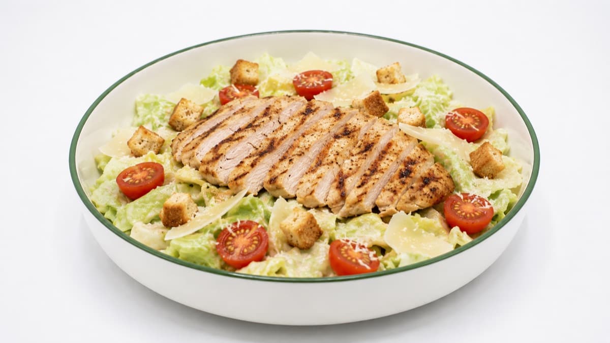 Tavuklu Sezar Salata